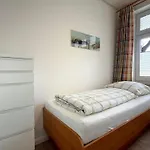Gaestehaus-gorch-fock-wohnung-2-mit-direktem-meerblick 아파트