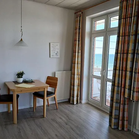 Gaestehaus-gorch-fock-wohnung-2-mit-direktem-meerblick Wyk auf Foehr